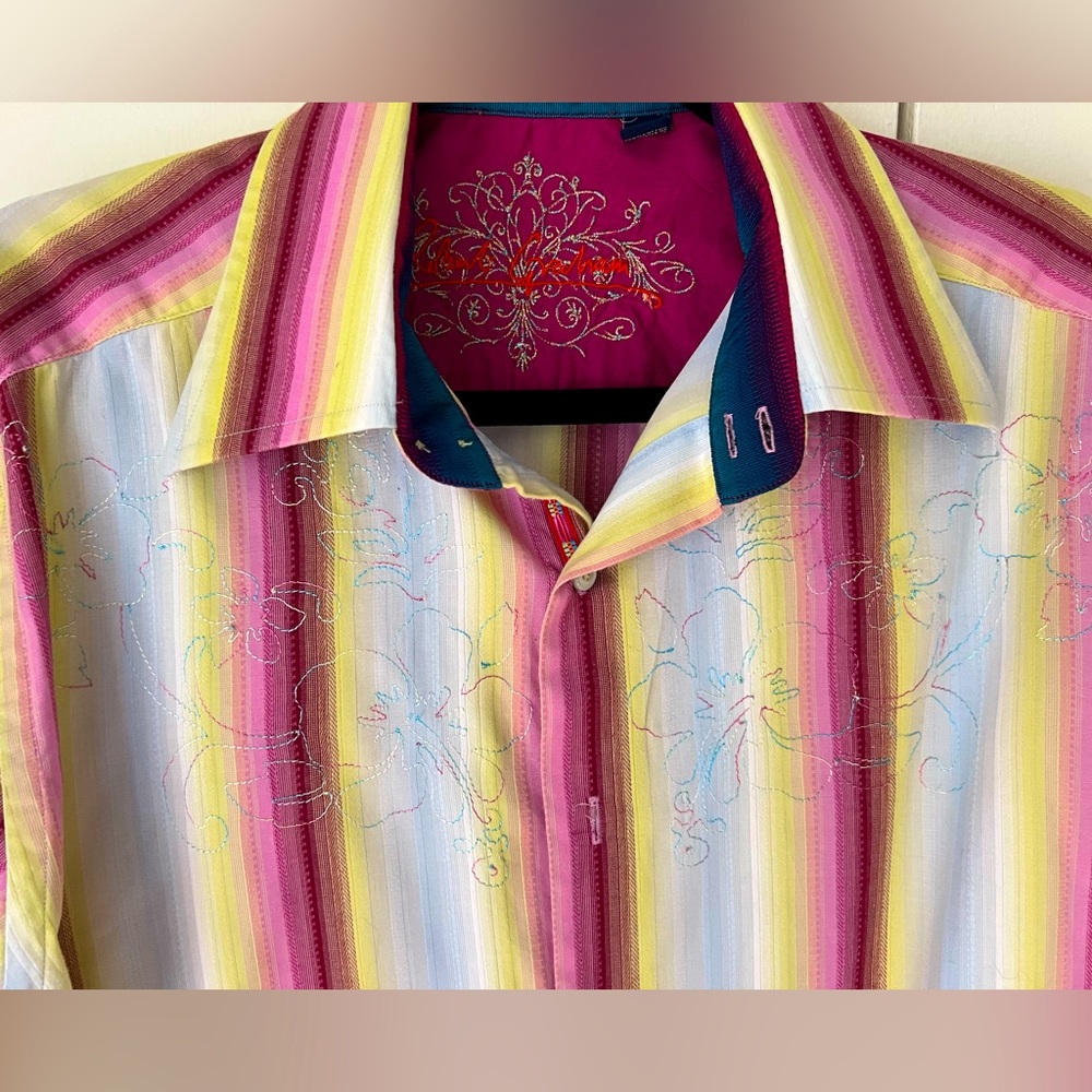 Men’s size L Robert Graham dress shirt multicolored with embroidered details